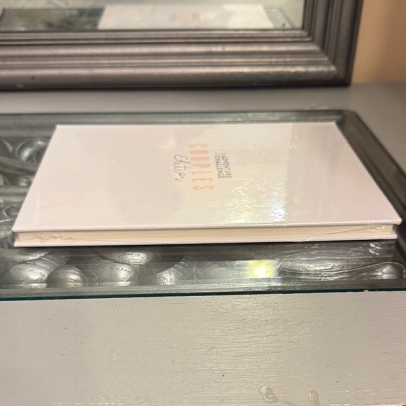 The Adventure Challenge Scratch Off Couples Edition Book Date Nights - Picture 2 of 8